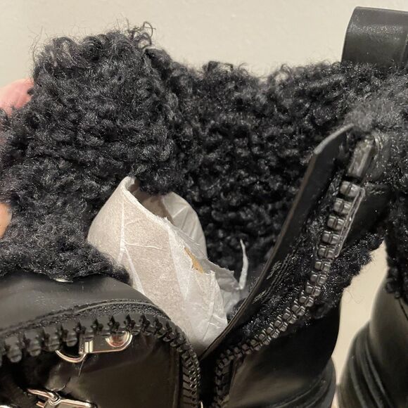 Black Boots Women’s size 7 Combat Moto Biker Goth Faux Leather Shearling NWOT - Picture 8 of 13